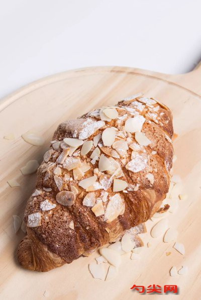 肉桂焦糖堅果可頌